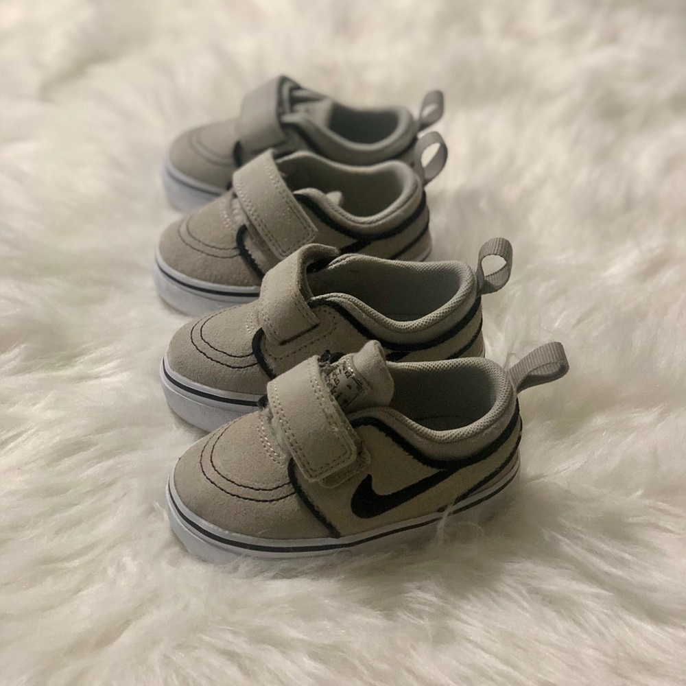 Infant Nike’s